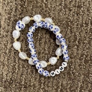 MiMi Set of 2 Bracelets with blue flowers